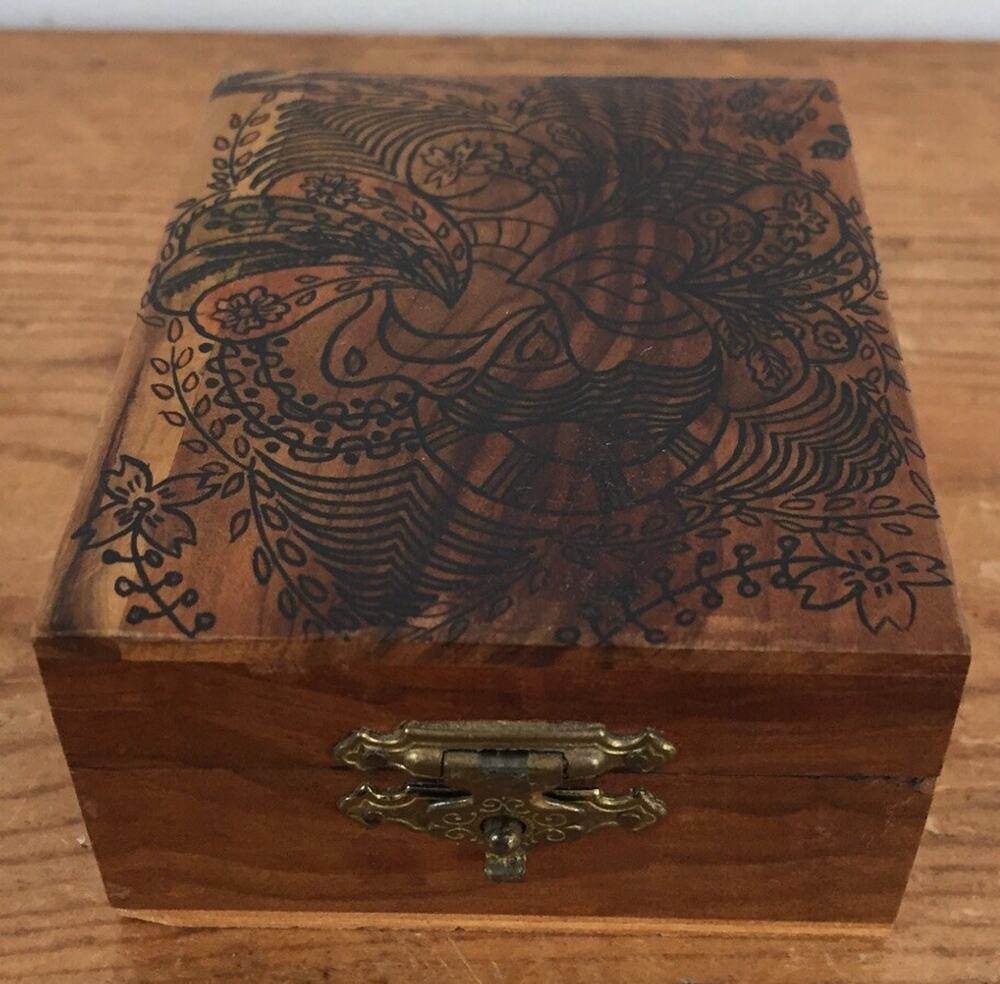 Vtg Handmade Middle East Olive Wood Israel Small Trinket Jewelry Cigar Box 3"